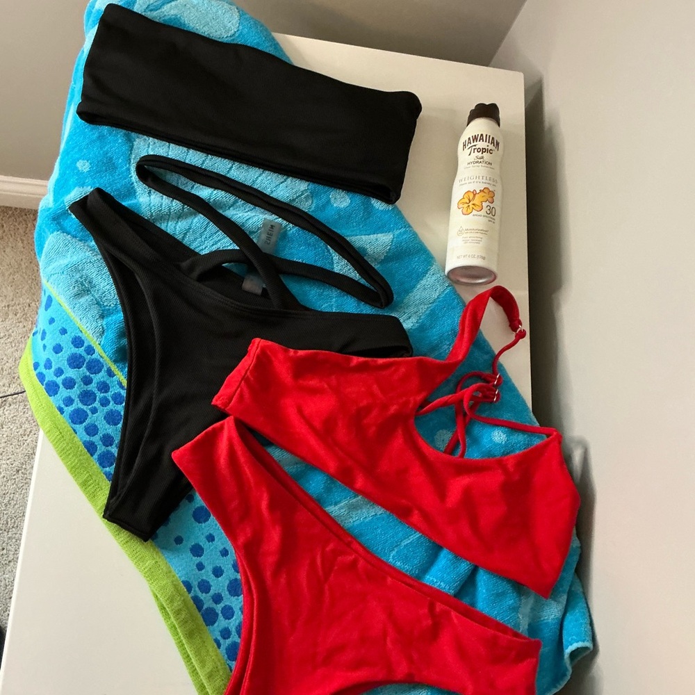 SHEIN Black and Red Bikini Bold Swimwear Bundle